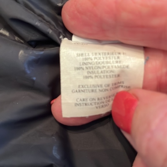 Marmot Women’s Ski Jacket in Large and Green . Great co diction except hood. - Picture 9 of 11